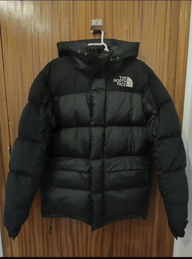 The North Face Himalayan Dark Jacket in mint condition in Men's in Mississauga / Peel Region - Image 2