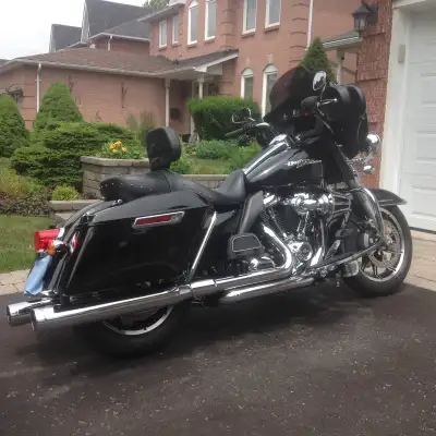 2020 HD Electra Glide (Police) new tires,new brakes,tuned,114 cu. in. motor,back rests,arlen ness ai...