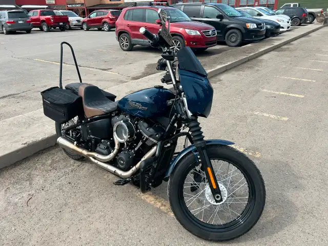 Harley Davidson Street Bob in Street, Cruisers & Choppers in Calgary - Image 5