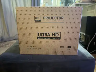 Projecteur LED Ultra HD – Très bon état, View more