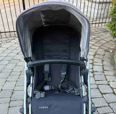 Uppababy Vista V2 (2019) baby stroller in very new condition. Will come with new born basket. I have...