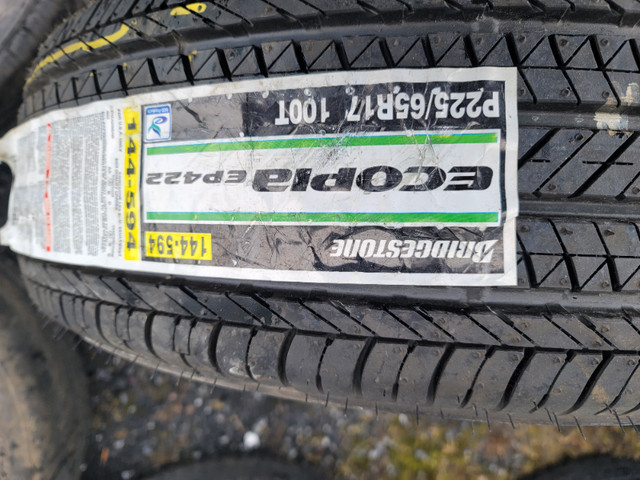 1 Pneu été 225-65-17 Bridgestone Ecopia EP422 NEUF dans Pneus et jantes  à Longueuil/Rive Sud