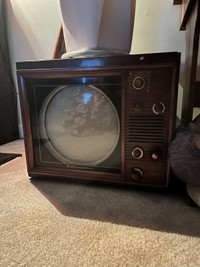 Westinghouse Vintage TV - working