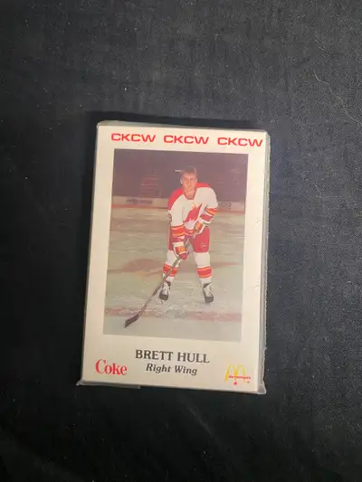 Moncton Golden Flames Hockey Card Set with Brett Hull, View more