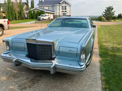 1978 Mark V Lincoln, blue with leather dash and moon roof, 460 motor with all options except CB radi...
