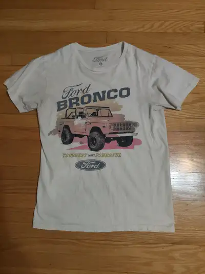 Mens size small tshirt, View more