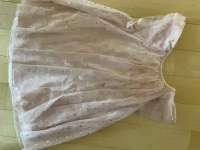 Robe pour fillette taille 5 ans, View more