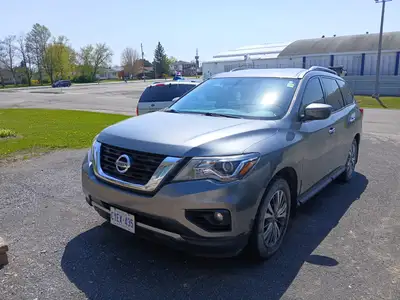 LIKE NEW!! BRAND NEW TRANSMISSION (3 YEAR WARRANTY!!) ONLY 112K AND I HAVE THE RECIEPT FROM THE TRAN...