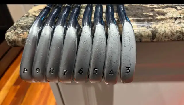 Nike Pro Combo Right Hand Stiff Flex Irons in Golf in Ottawa - Image 3