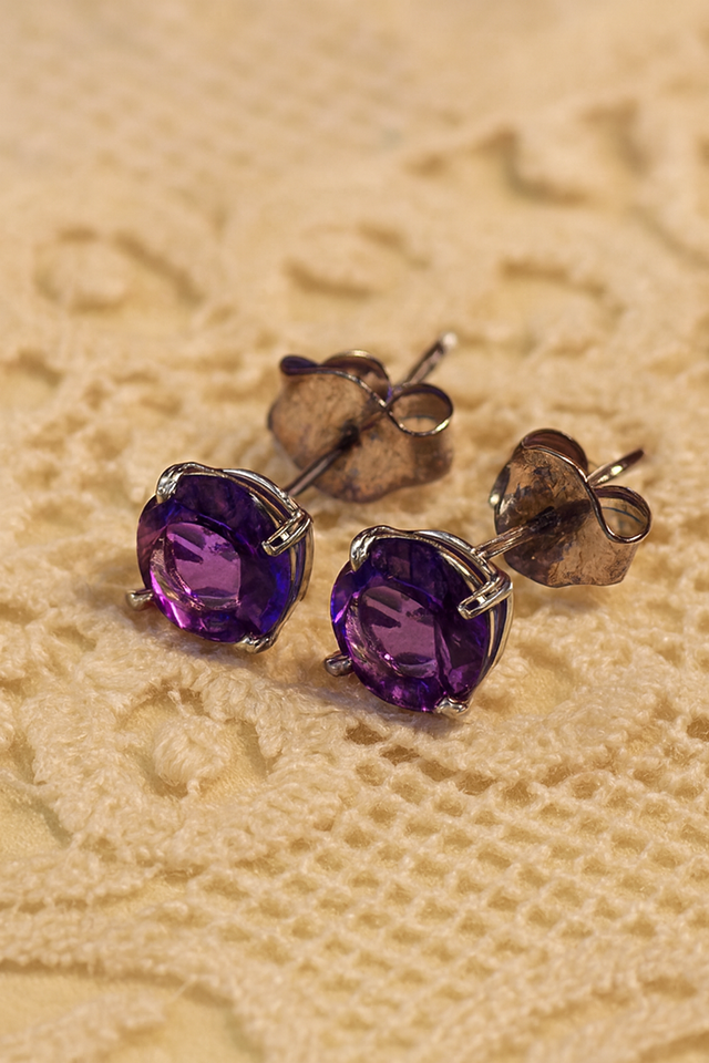 SE-23-14K Gold Amethyst Stud Earrings Solid Gold in Jewellery & Watches in Edmonton - Image 2