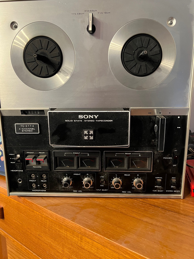 Sony Reel-to Reel Recorder in Stereo Systems & Home Theatre in Ottawa