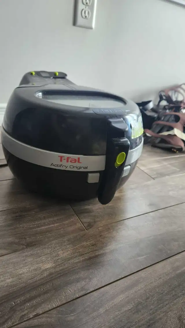 air fryer in Microwaves & Cookers in Oshawa / Durham Region - Image 2