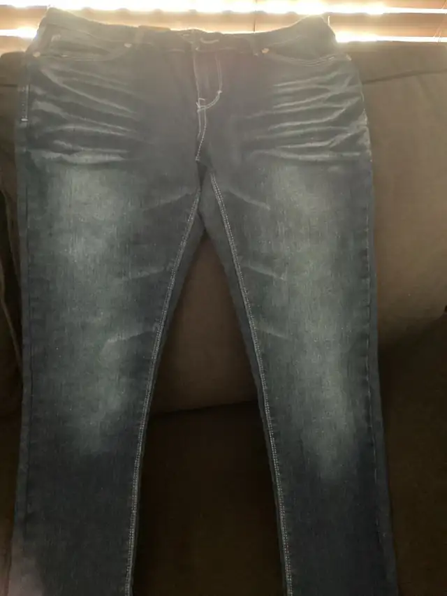 Levi’s jeans, NWT in Kids & Youth in Calgary - Image 2