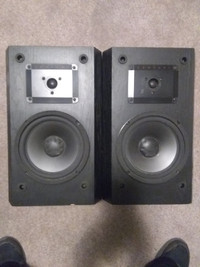 Venturi V62 by BIC America bookshelf speakers