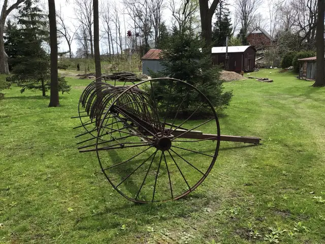 Antique Hay Rake63234962153603121