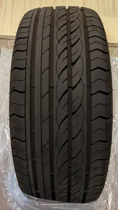 Like new only used for 3 months with less than 3000 km Set of 4 Tires. 215/45R17 91WXL CENTARA VANTI...