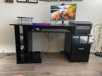 Computer Desk in Great Condition