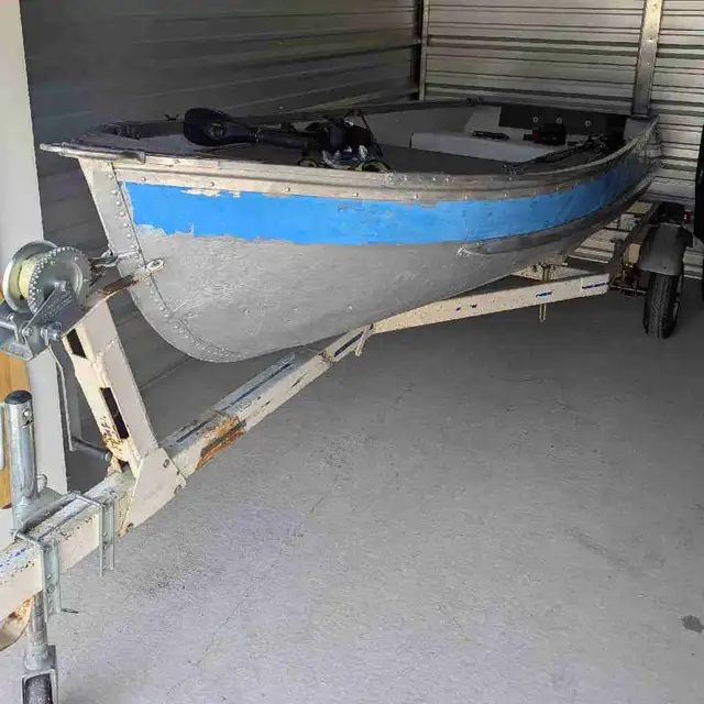 12 aluminum boat  in Other in London - Image 2