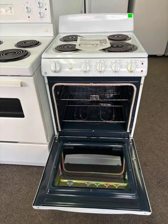 24” Electric Coil Top Stove – White – For Sale in Stoves, Ovens & Ranges in City of Toronto - Image 4