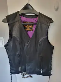 Ladies (Milwaukee) leather vest