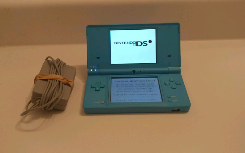  Nintendo DSi Blue video gaming Console de jeu vid o Appareils 