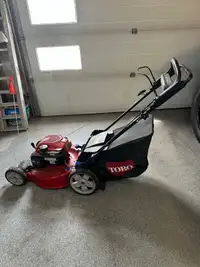 Toro recycler 22” smart stow lawnmower with power reverse