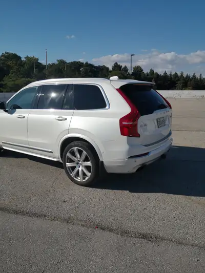 Volvo T8 Hybrid - (Full electric 30km) - Plug in hybrid (Sports/ECO/Hybrid) -7 seater - fully loaded...