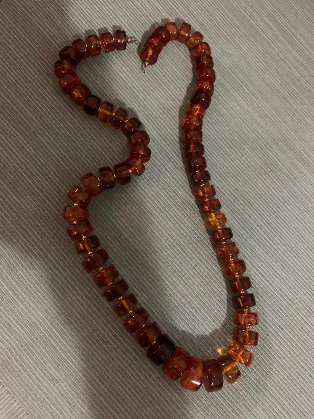 Brand New Genuine Baltic Amber Necklace ! $OLD in Jewellery & Watches in Ottawa - Image 4