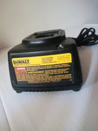 DeWalt DW 9107  7.2V - 14.4V Drill Battery Charger