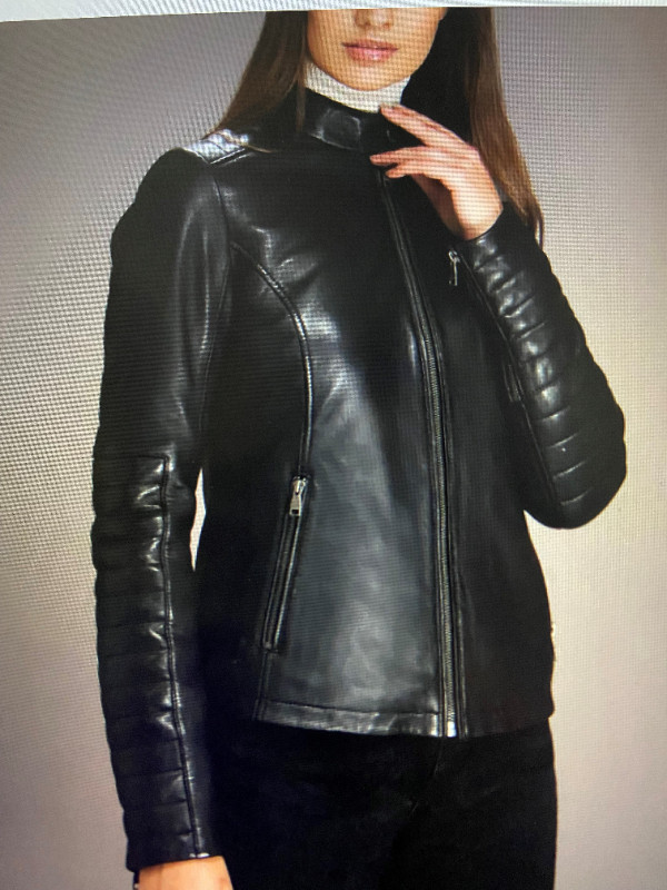 DANIER brand new leather jacket in Women's - Tops & Outerwear in Hamilton