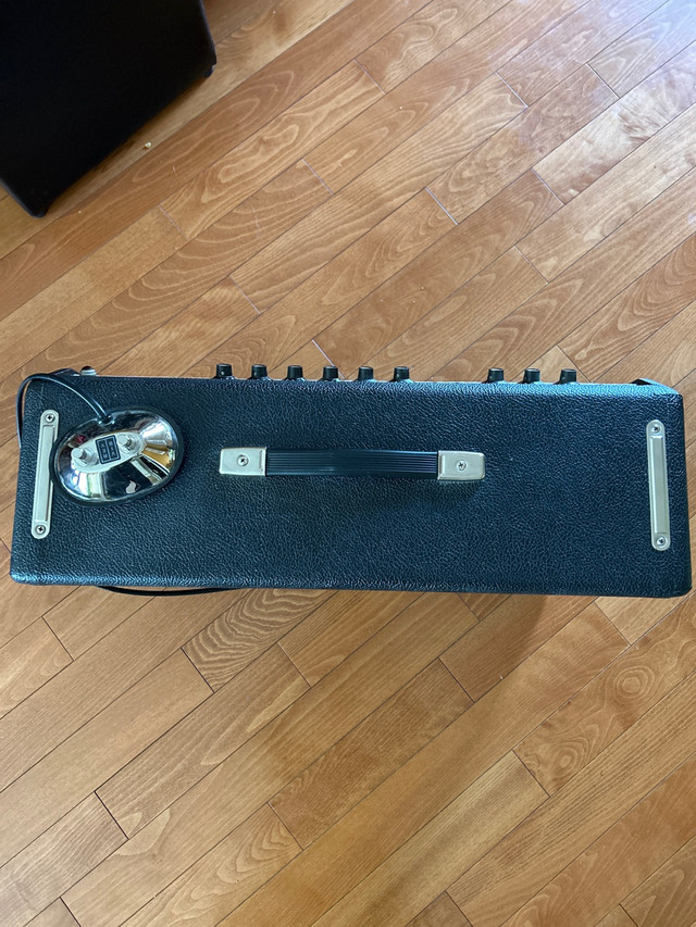 Fender 65 deluxe reverb Reissue in Amps & Pedals in Mississauga / Peel Region - Image 3