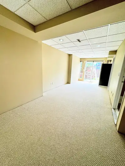 1 bed + Den Ground floor suite