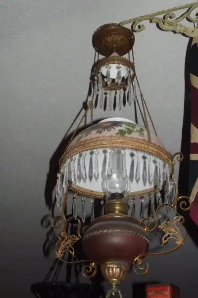 ANTIQUE HANGING LAMP, Voir plus