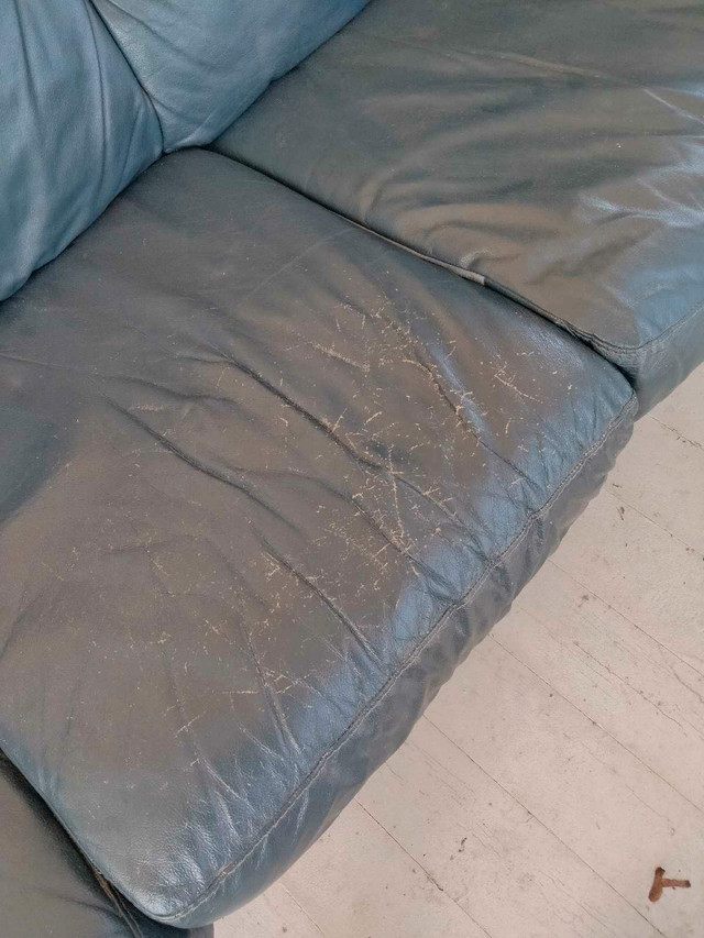 FREE Leather couch blue Port Perry in Couches & Futons in Kawartha Lakes - Image 3