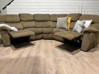 Recliner sectional (will deliver)