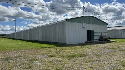 2 remaining spaces for the season have opened up. Indoor, watertight, concrete floors, secured space...