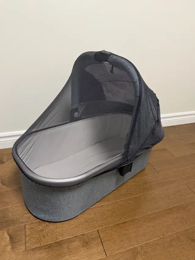 UPPAbaby Vista V2 Stroller in Strollers, Carriers & Car Seats in Hamilton - Image 6