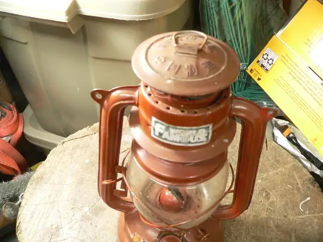 Several antique items at different prices64840240402051124