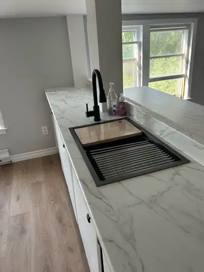 Cute one bedroom open concept apartment on the top level of a house - close to all amenities in New...