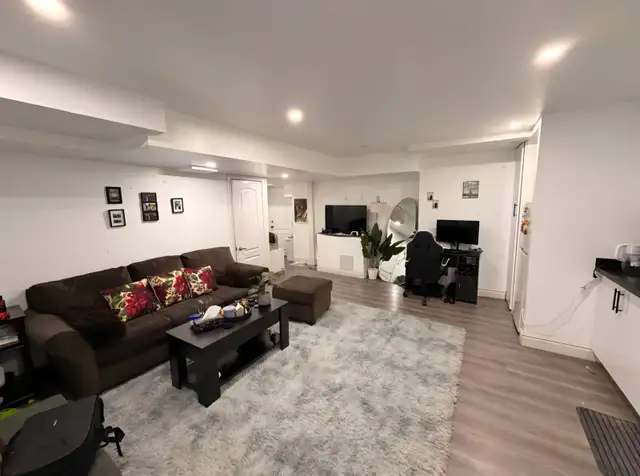 Basement for rent MOVE IN BY SEPTEMBER 1
