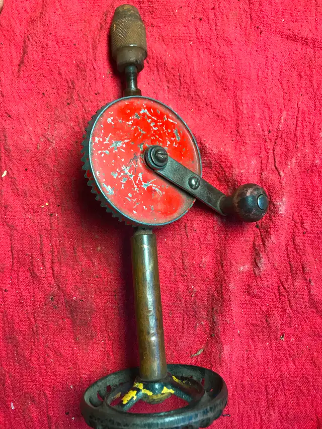Antique drills63234629199873122