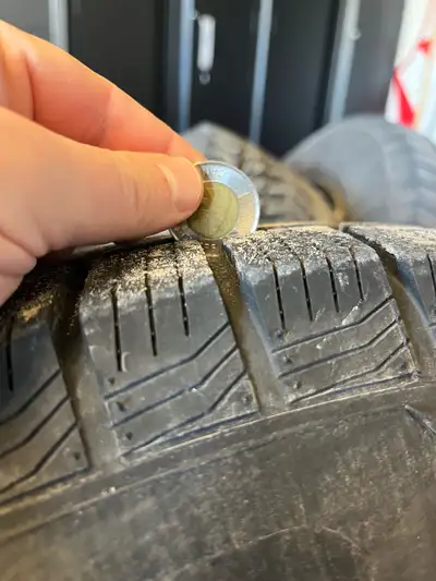 Winter tires from 2014 Honda odyssey with steel rims. 235/65R17 Bought December 2025. Reason for sel...
