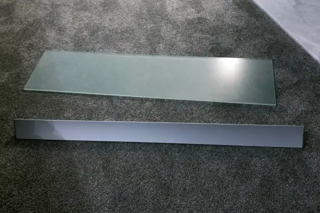 IKEA LJUSDAL Minimalist Frosted Glass Floating Shelf in Home Décor & Accents in Markham / York Region - Image 6