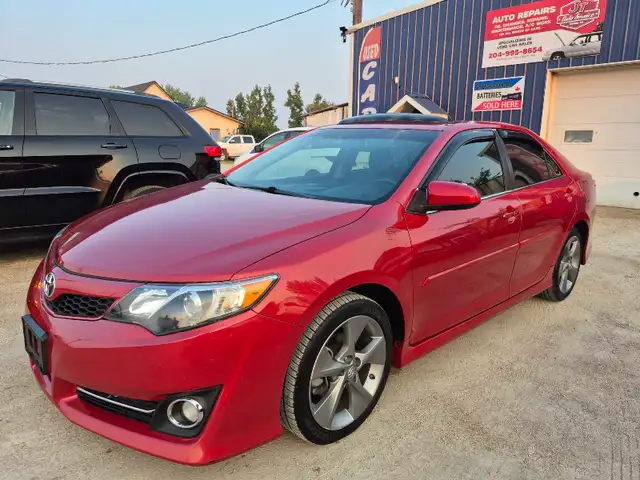 2014 TOYOTA CAMRY SE