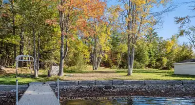 Kawartha 5 Bdrm cottage w 40ft Dock, View more