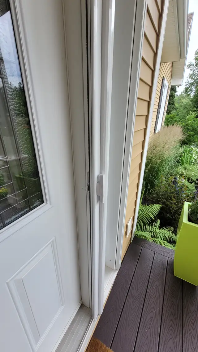 Mirage Retractable Screen Door in Windows, Doors & Trim in Moncton - Image 6