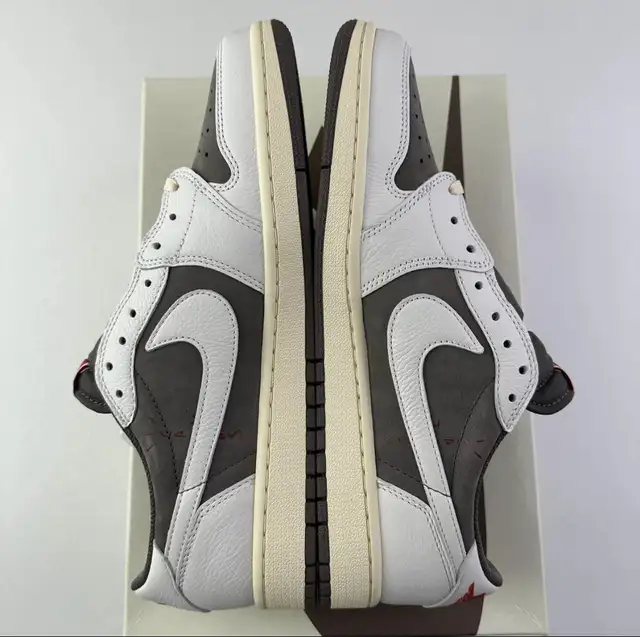 Jordan 1 Retro Low Travis Scott Reverse Mocha  in Men's Shoes in City of Toronto - Image 3