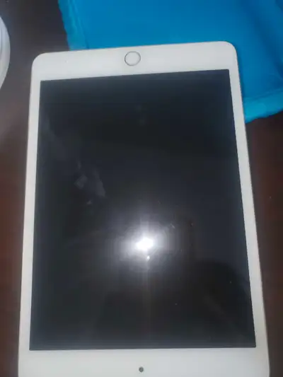 Apple iPad Mini, View more