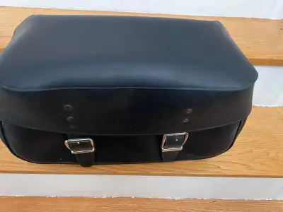 Talisman Leather Inc. Motorcycle Luggage Large Black Synthetic Leather Bag NEW!! Constructed with a...