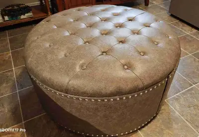 Tufted Round Ottoman(diameter3'4), View more